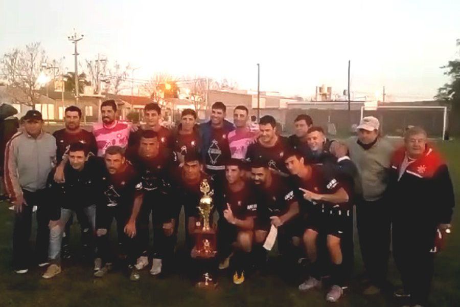 Estrella Roja campeón de la Liga Las Colonias
