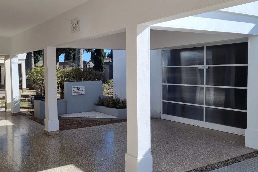 Mantenimiento Comunal en Cementerio