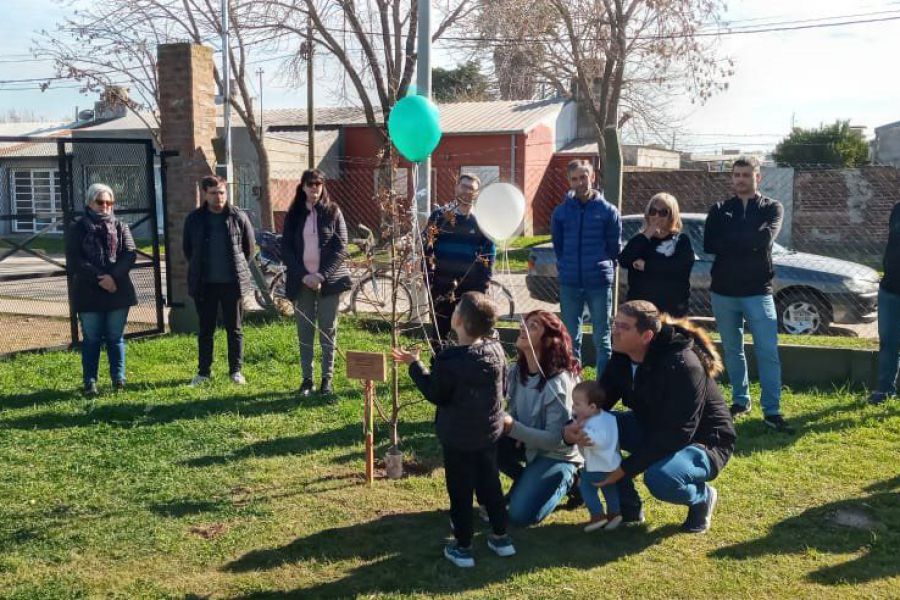 Homenaje a Néstor Piaggentini