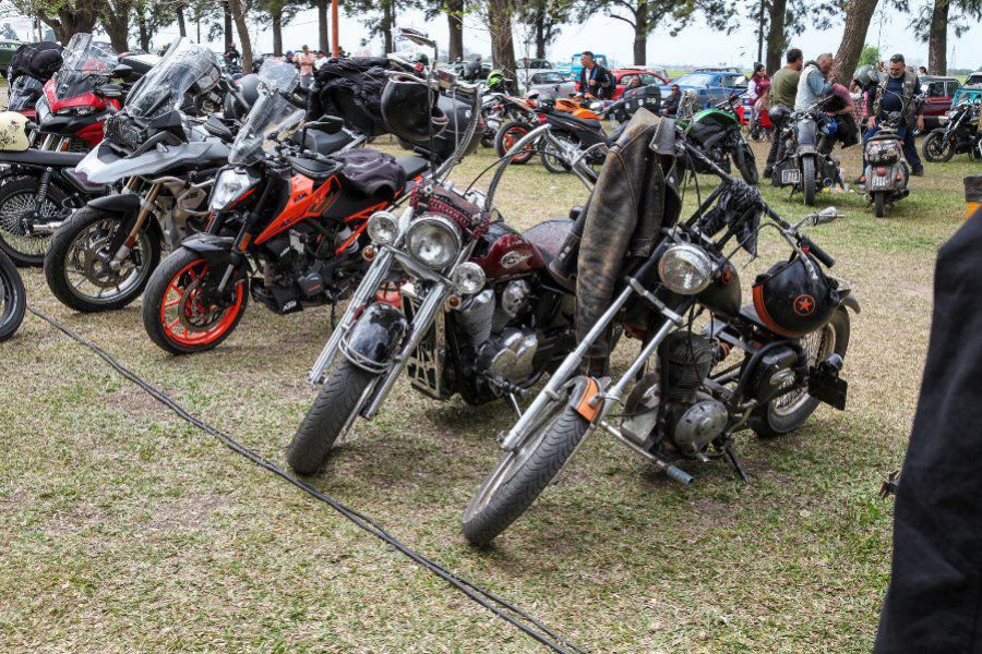 7° Encuentro de Autos y Motos en el Cycles