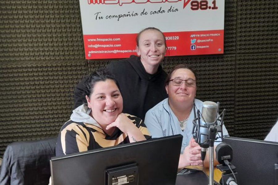 Gabriela Branda y Gabriela Mansilla en FM Spacio