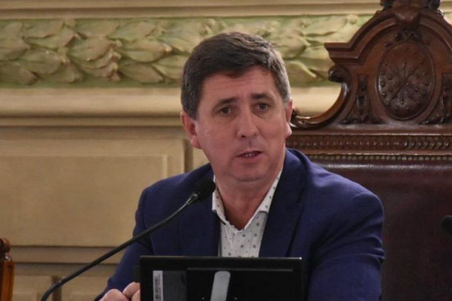 Pirola promulgó la Ley 14.214