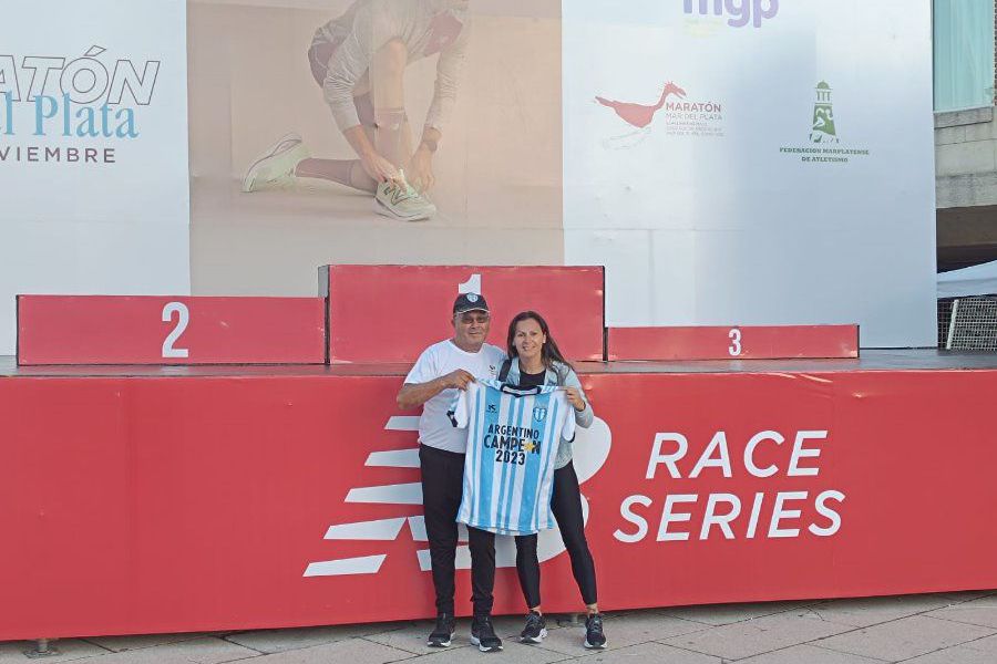 Ana y Pablo González en Mar del Plata