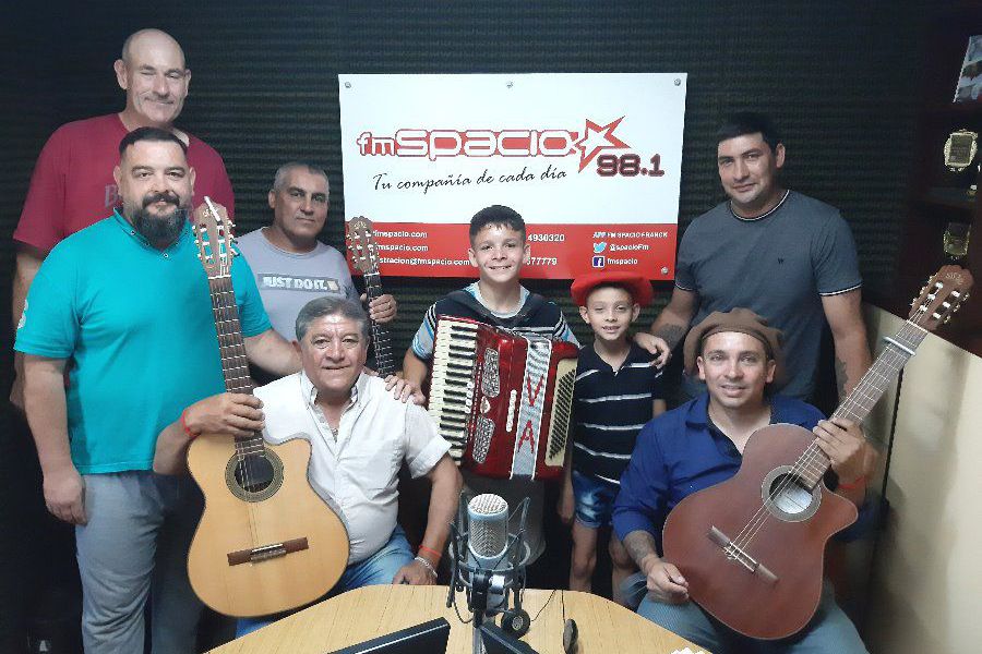 Valentín Ávila con Thiago Almiron en FM Spacio