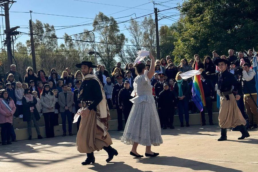 Revolución en Plaza de las Culturas