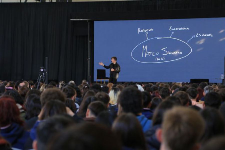 Mateo Salvatto en La Lehmann