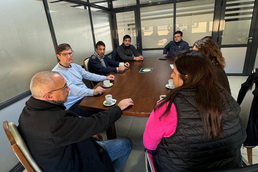 Mesa de trabajo Comunal por pasantias