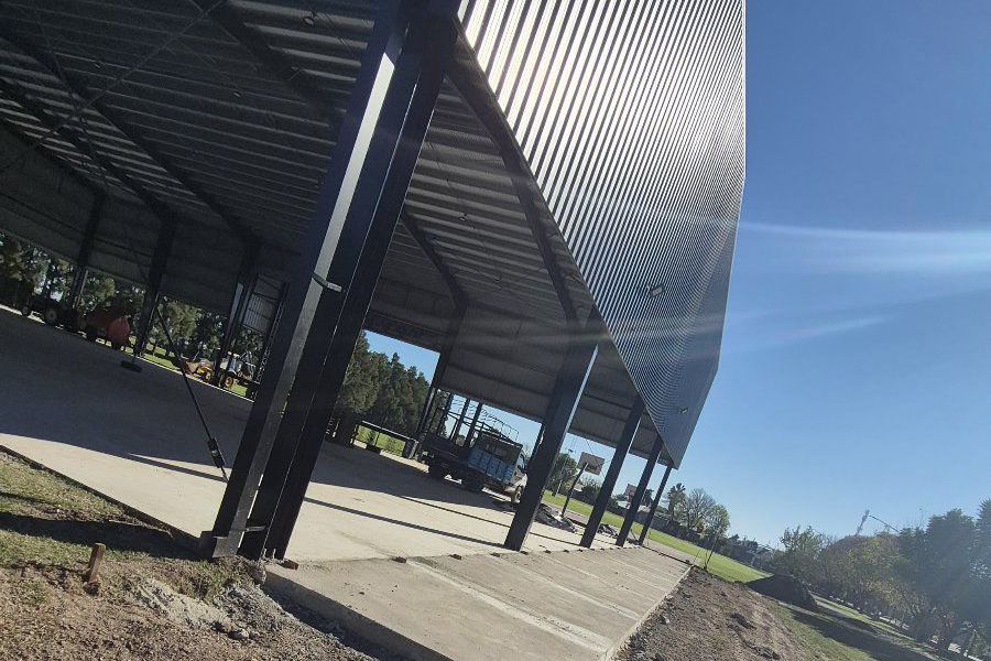 Obras en el SUM del Polideportivo