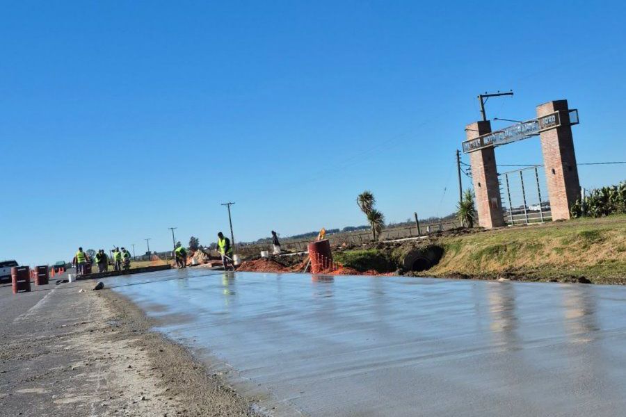 Obras en el acceso al Cycles Moto Club
