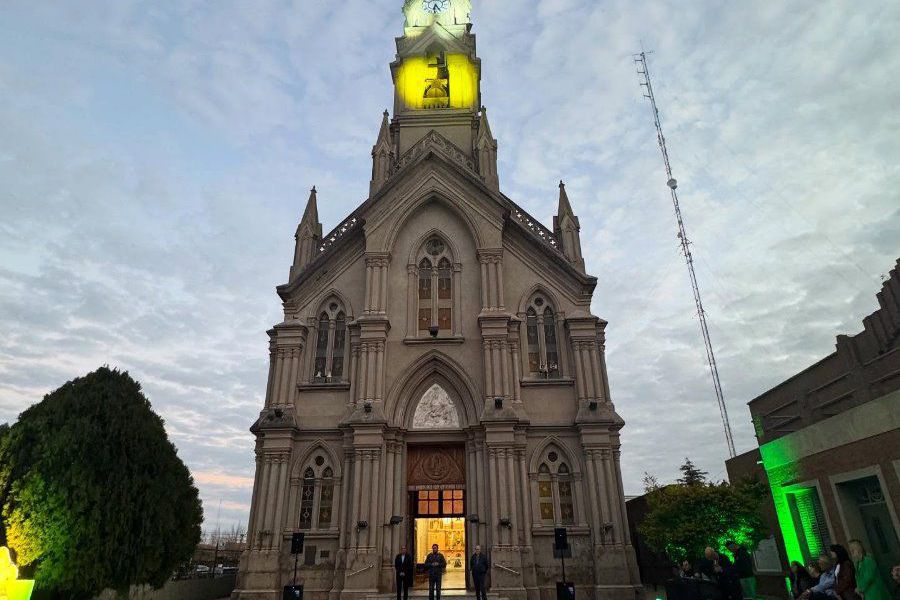 El Reloj y campanario de Pilar volvieron a latir tras 30 años