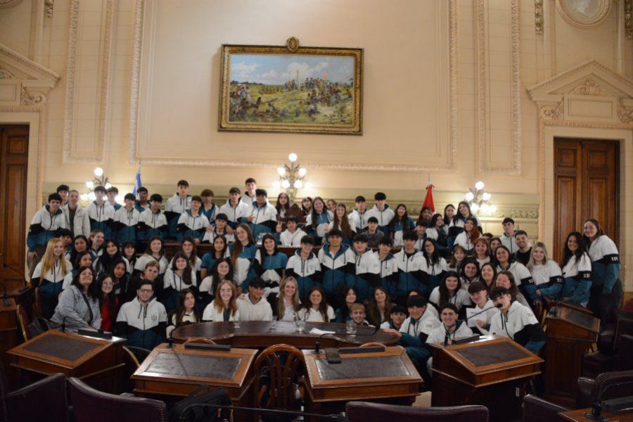 Jóvenes de Las Colonias en el Senado