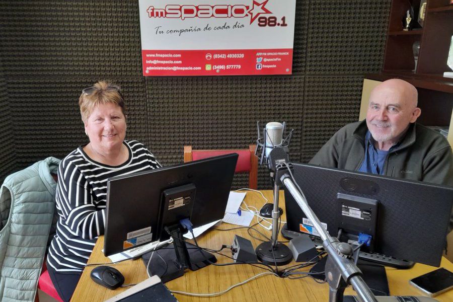 Maricel Jullie y Amado Montú en FM Spacio