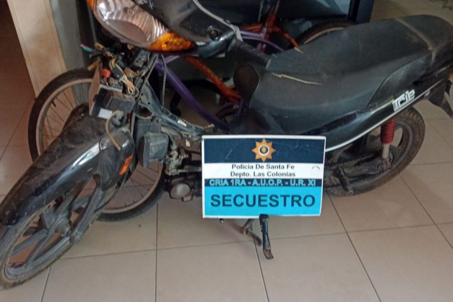 Motocicleta recuperada - Foto URXI