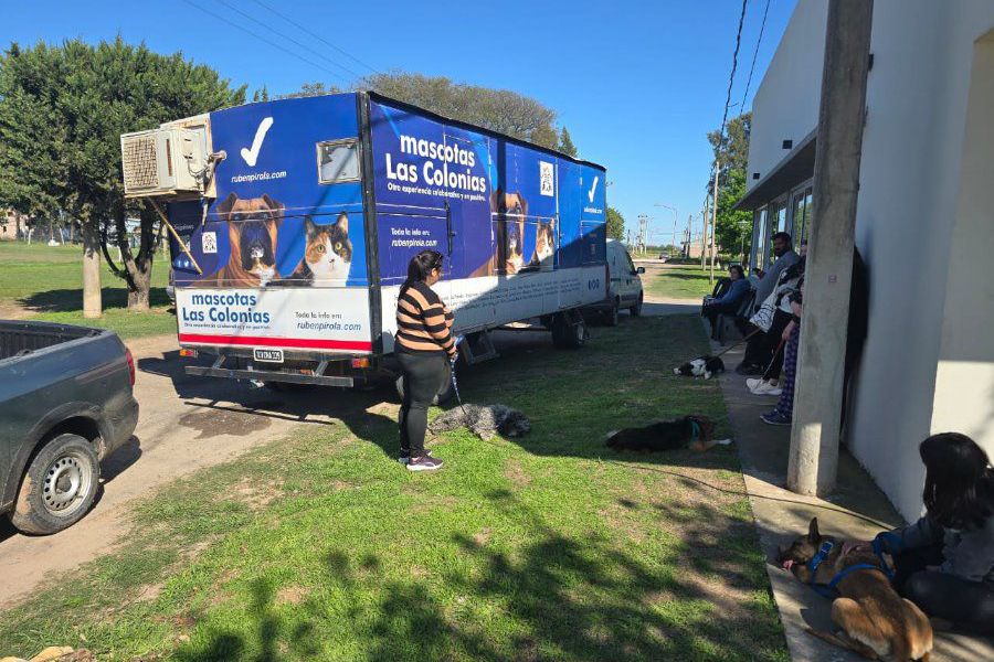 Mascotas Las Colonias en el Poli de Franck