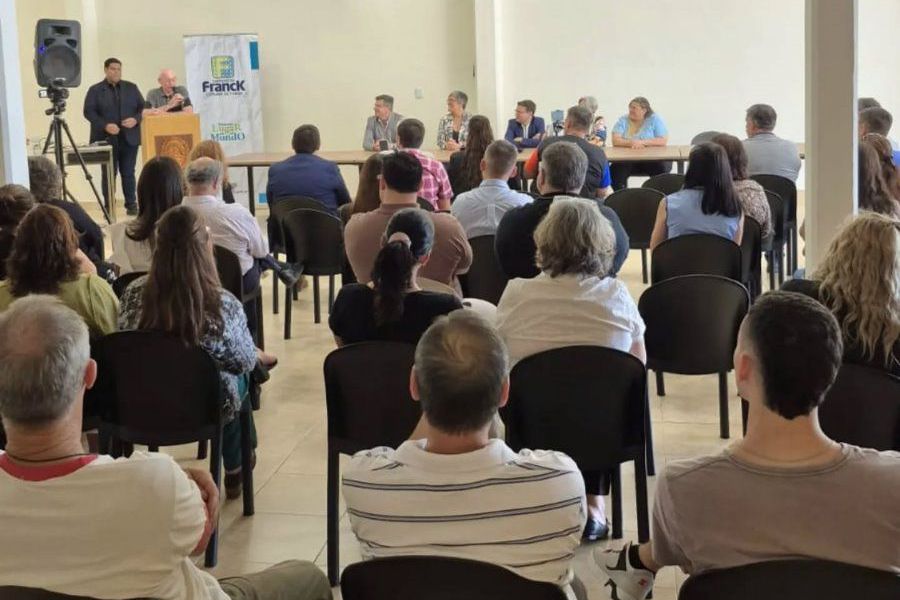 1Nuevas autoridades comunales