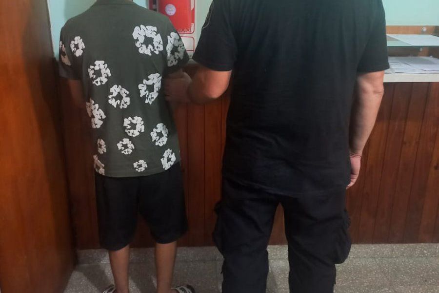 Detenido por robo en consultorio - Foto URXI