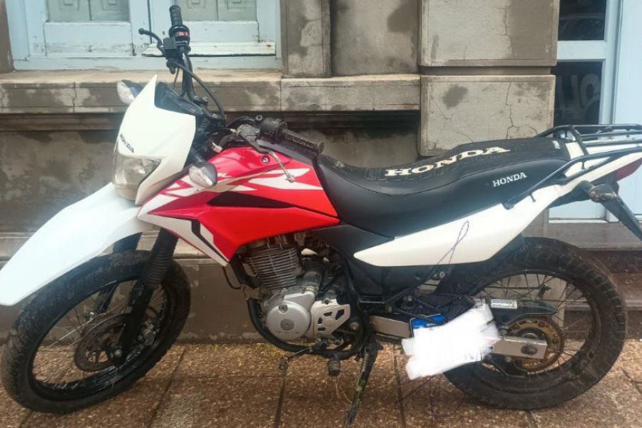 Secuerstro de motocicleta - Foto URXI