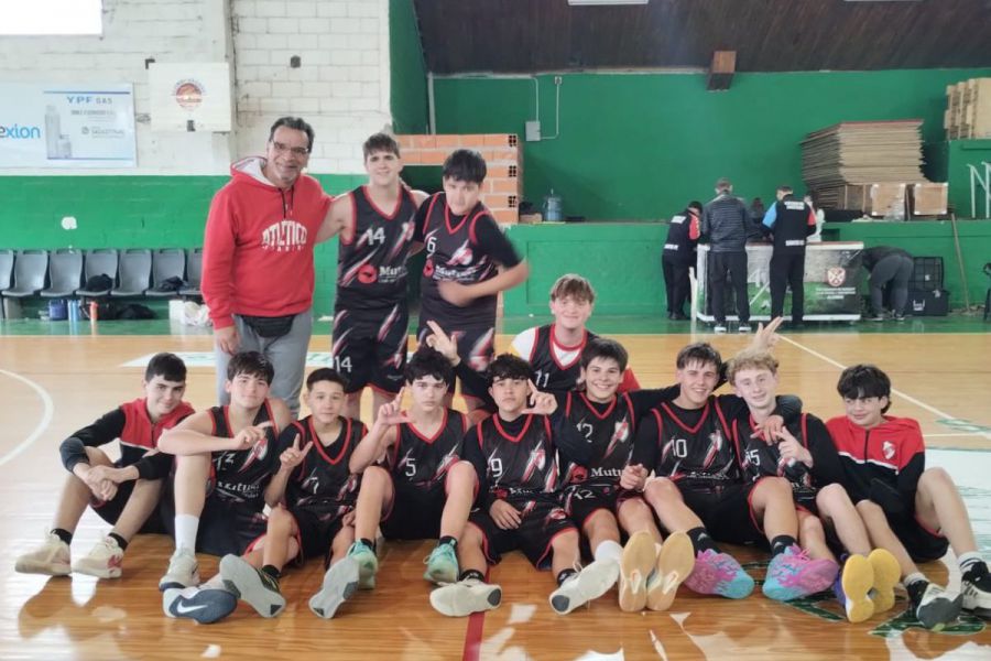 ASB Desarrollo Juveniles - CSyDAlumni vs CAF