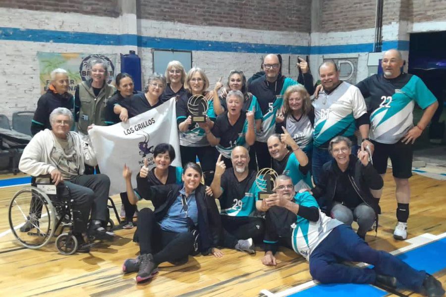 Los Grillos campeones en Santoto