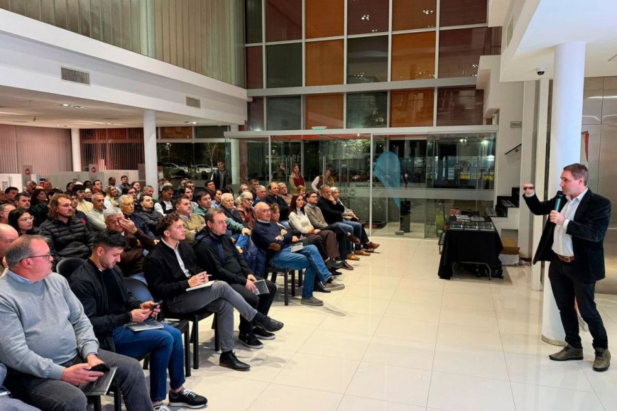 Di Pace en la Mutual CAF