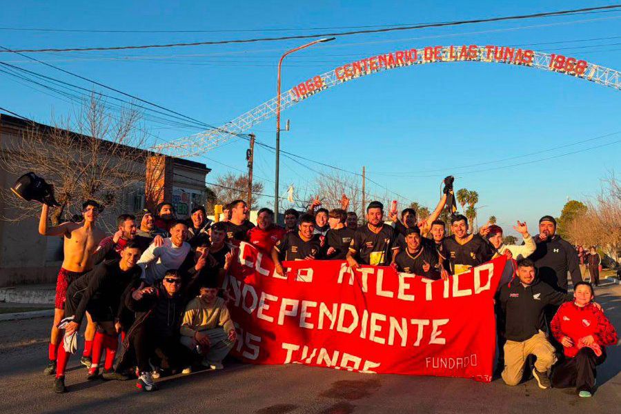 1Independiente Las Tunas - Campeón del Apertura en Pirmera - Liga Las Colonias