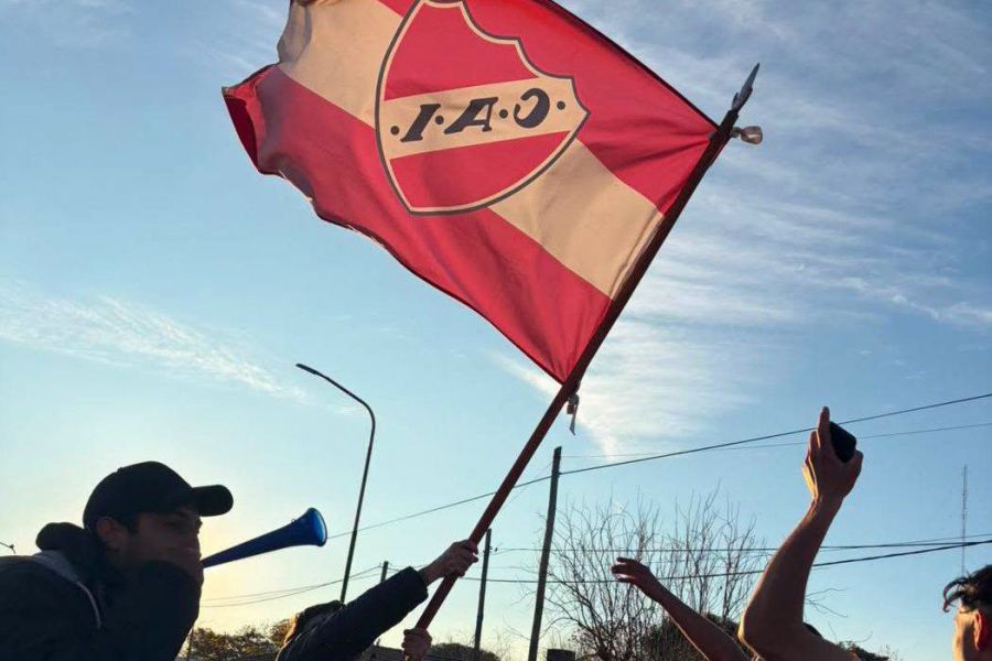 3Independiente Las Tunas - Campeón del Apertura en Pirmera - Liga Las Colonias