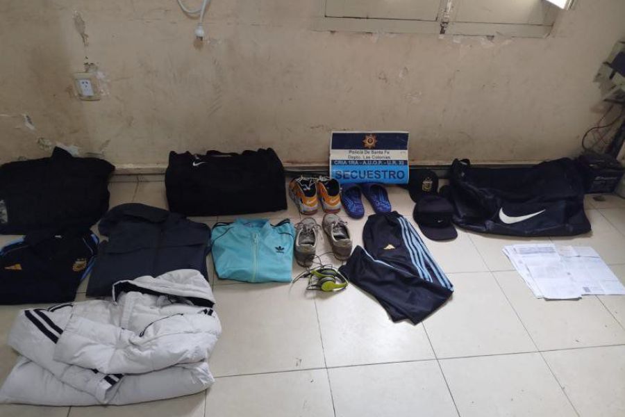 Secuestro de ropa y zapatillas - Foto URXI