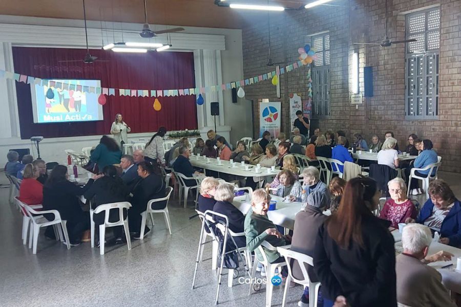 Musi Activa de Pirola por Las Colonias