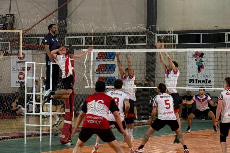 Torneo Internacional de voley en el CAF
