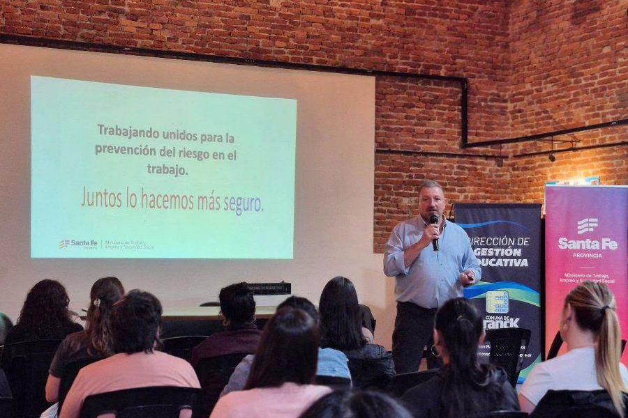Capacitación en el SUM - Cuidar a quien cuida