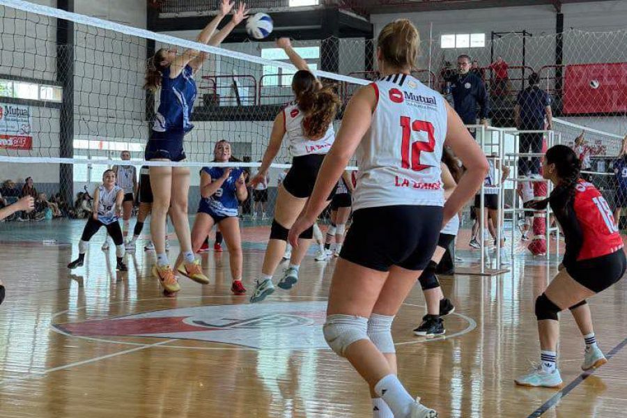 Torneo Internacional de voley en el CAF